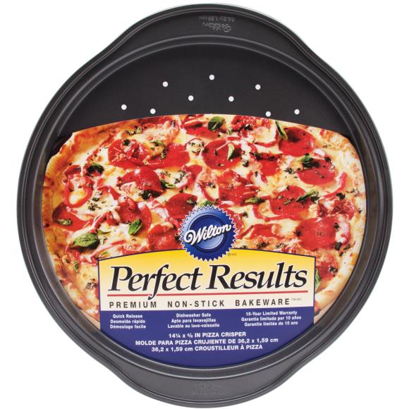 Wilton Perfect Results Pizza Crisper