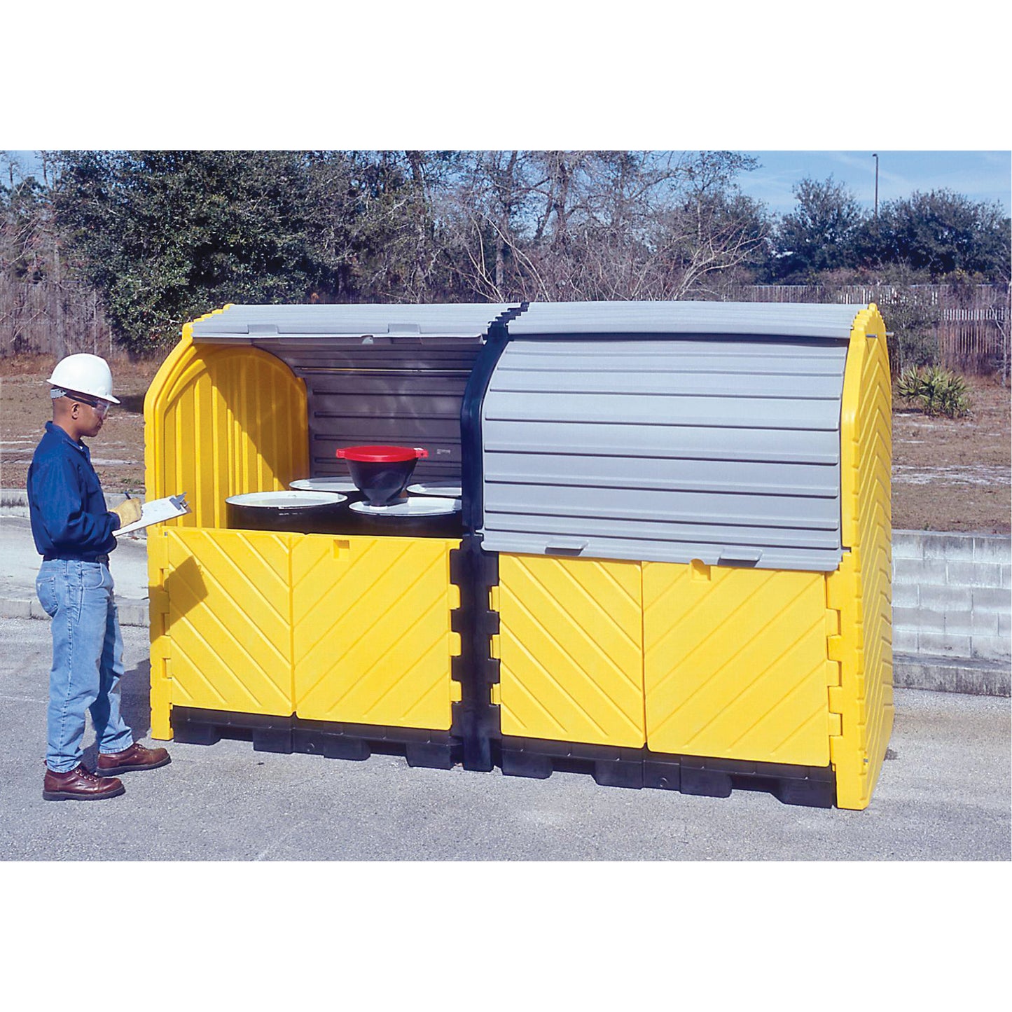 Ultratech Ultra-Hard Top Plus Spill Pallets Without Drain, 126" L x 62" W x 79" H, 18000 lbs. Load Capacity
