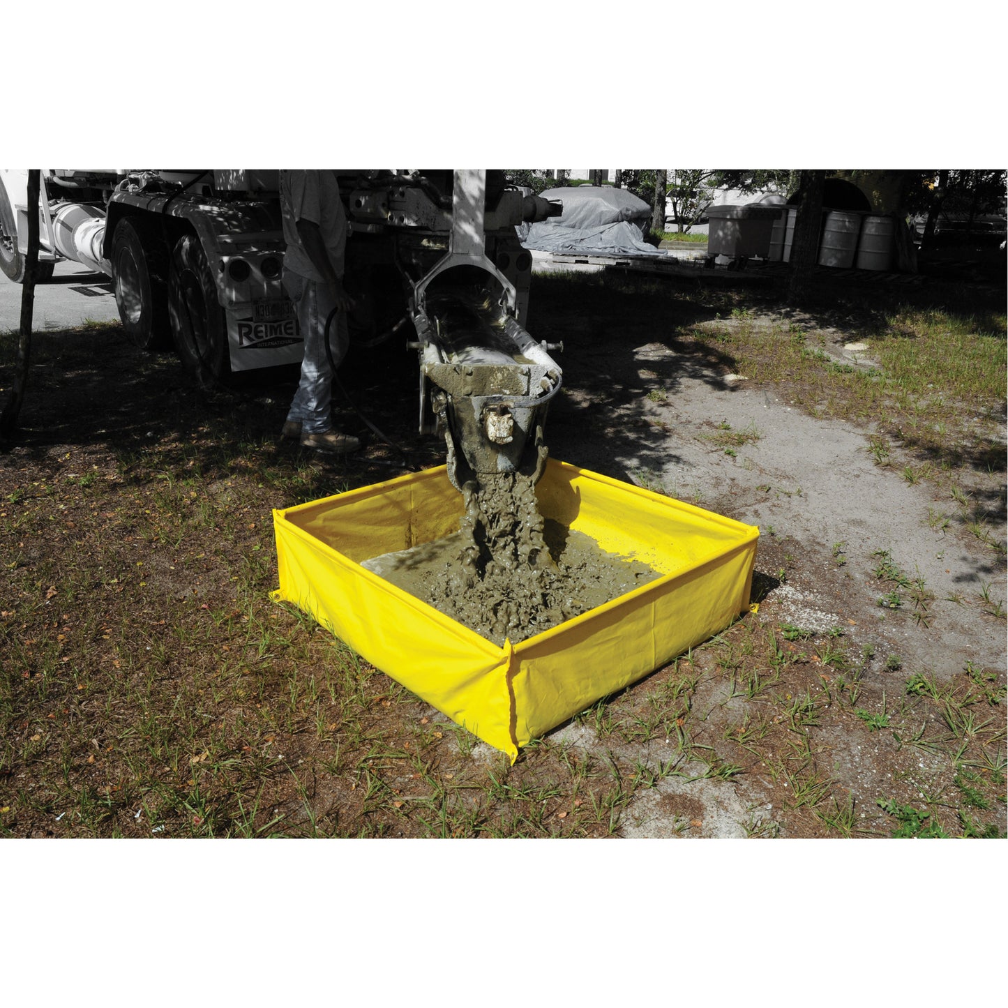 Ultratech Ultra-Aqua Staging Pool, 48" L x 48" W x 14" H, 139 US gal. Capacity