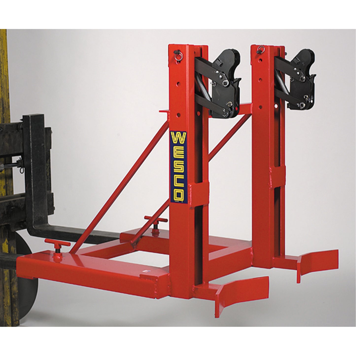 Gator Grip™ Forklift Attachment for Drum Handling, For 30 US Gal. (25 Imperial Gal.) / 50 US Gal. (41.6 Imperial Gal.) / 80 US Gal. (66.6 Imperial Gal.)