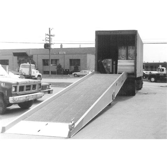 Mobile Yard Ramp, 11000 lbs. Capacity, 84" W x 36' L