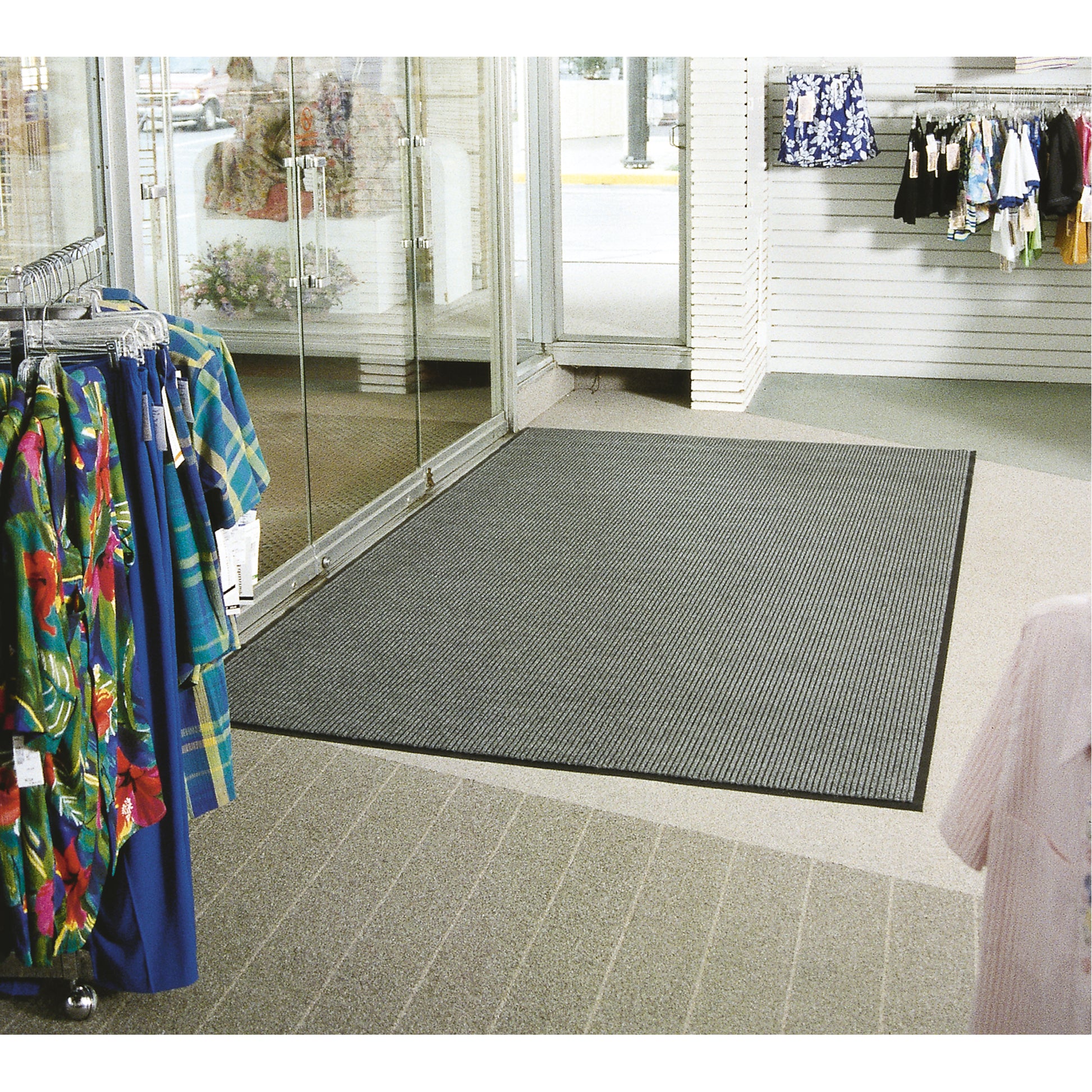 Mat Tech Needle-Rib™ Matting, Scraper/Wiper, 3' x 20' x 5/16", Charcoal