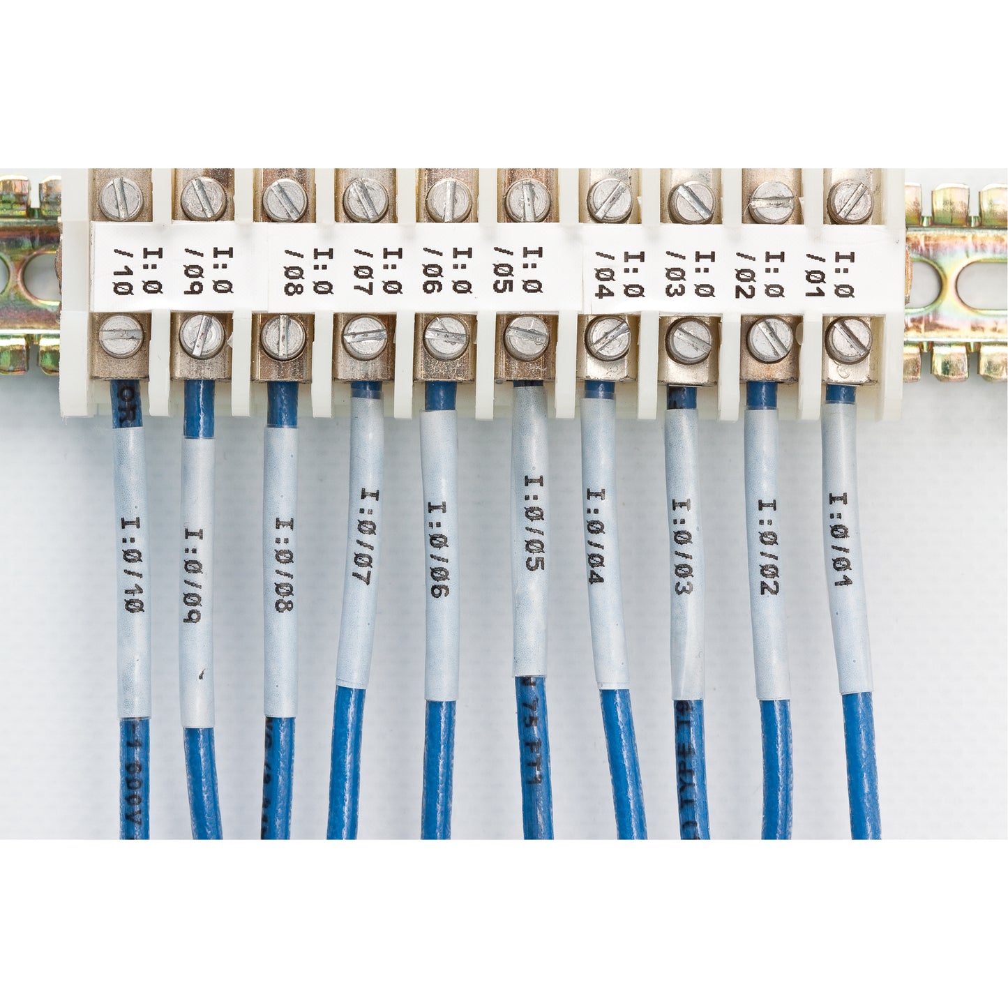 Brady Self-Laminating Wire Markers, Vinyl, 0.5" L x 0.75" H, White/Translucent
