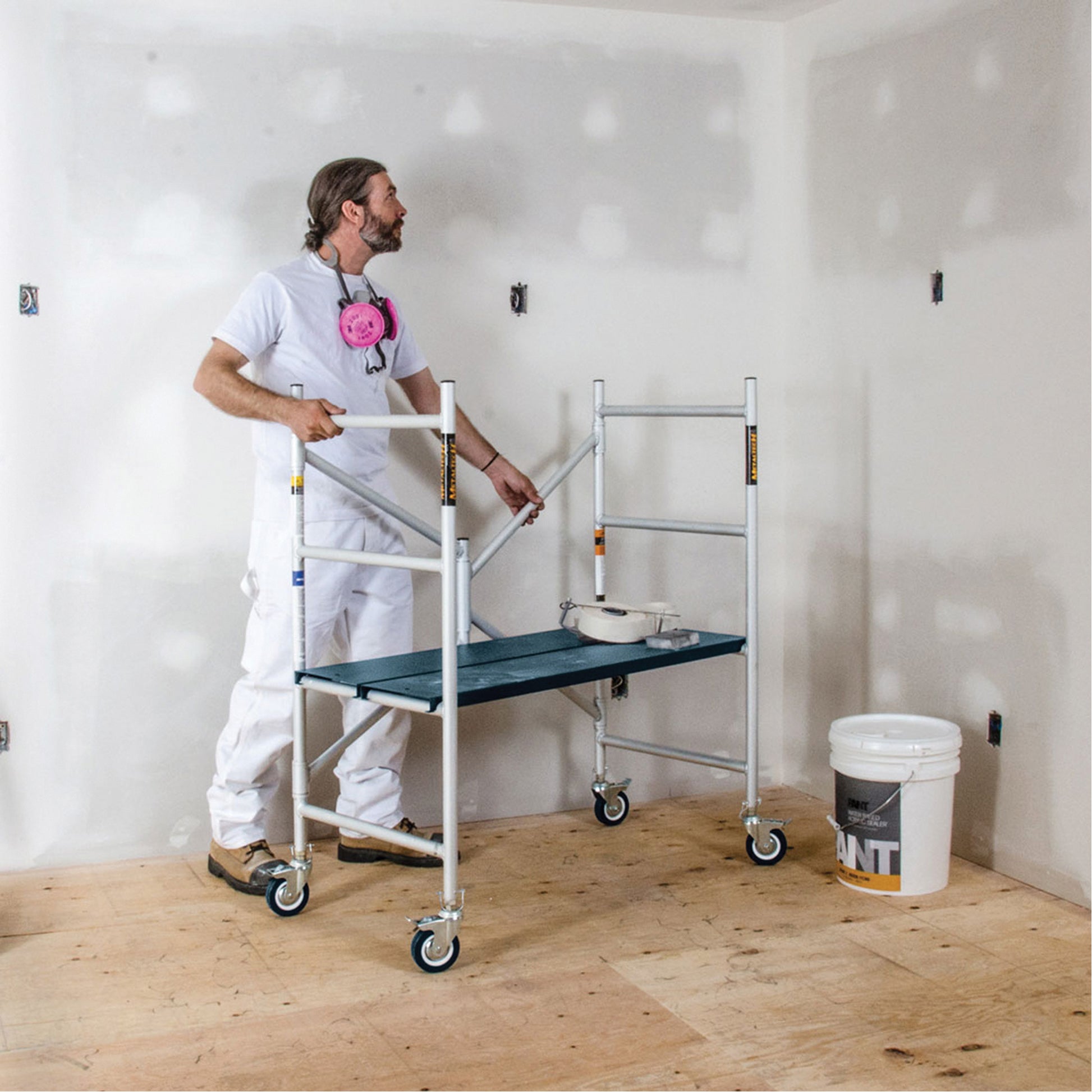 Mobile Work Scaffolding - Mini™ Scaffoldings, Aluminum Frame, 42" D x 48-1/2" H